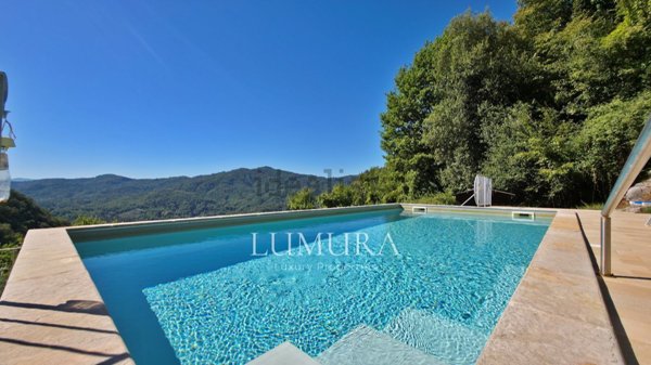 casa indipendente in vendita a Borgo a Mozzano in zona Valdottavo