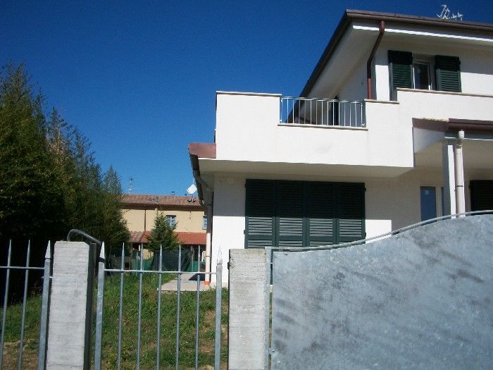 casa indipendente in vendita a Camaiore in zona Lido di Camaiore