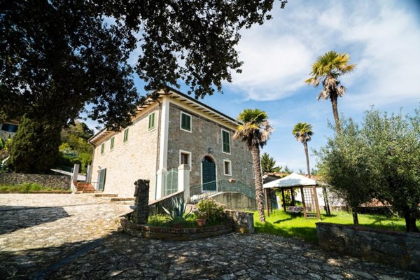 appartamento in vendita a Camaiore in zona Gombitelli