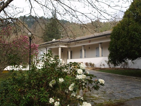 casa indipendente in vendita a Camaiore in zona Valpromaro