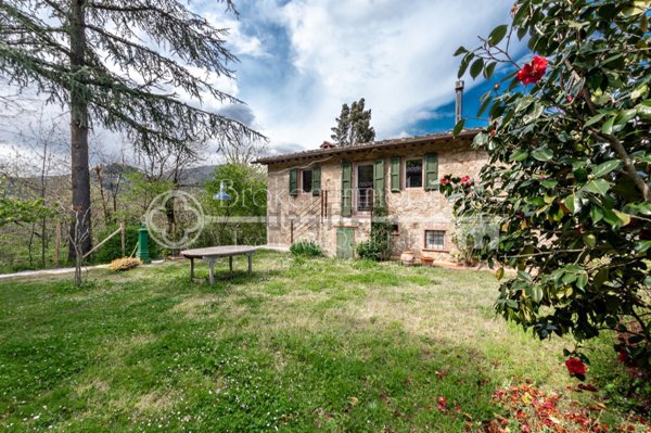 casa indipendente in vendita a Camaiore