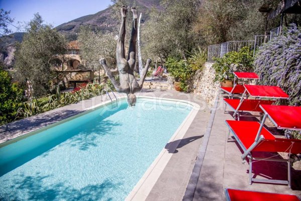 casa indipendente in vendita a Camaiore