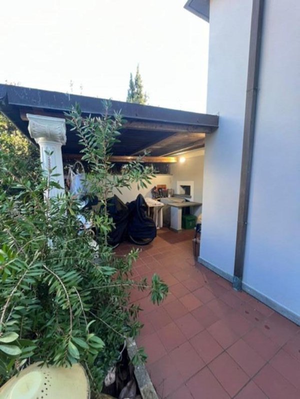 casa indipendente in vendita a Camaiore in zona Lido di Camaiore