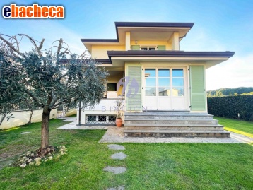 casa indipendente in vendita a Camaiore in zona Secco