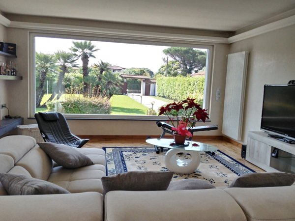 casa indipendente in vendita a Camaiore in zona Capezzano Pianore