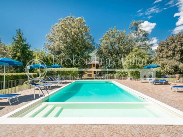 casa indipendente in vendita a Camaiore