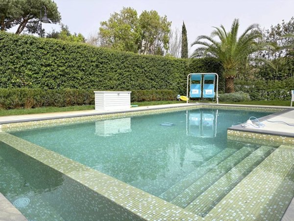 villa in vendita a Camaiore in zona Lido di Camaiore