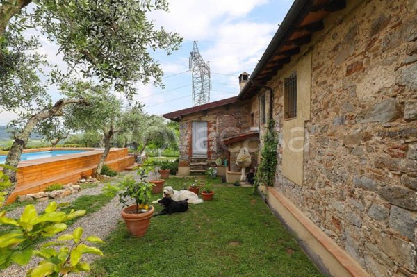 casa indipendente in vendita a Camaiore