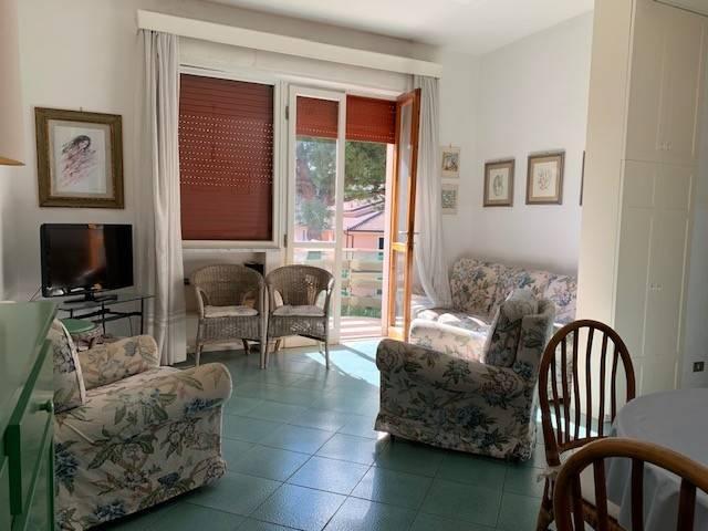 appartamento in vendita a Camaiore in zona Lido di Camaiore