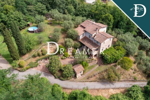 casa indipendente in vendita a Camaiore