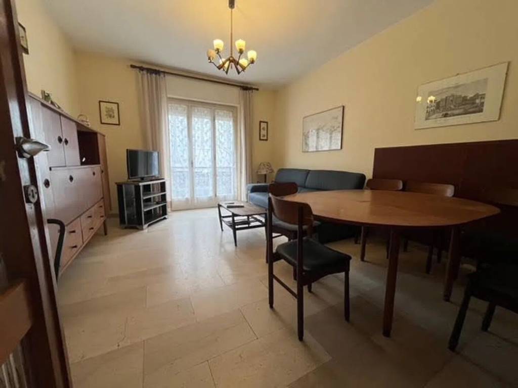 appartamento in vendita a Camaiore in zona Lido di Camaiore