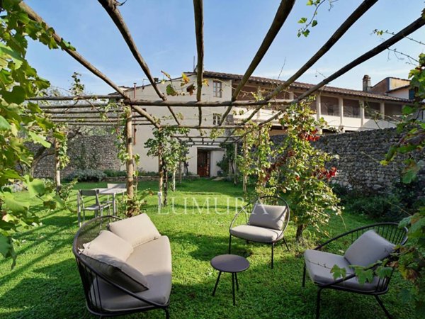 casa indipendente in vendita a Camaiore