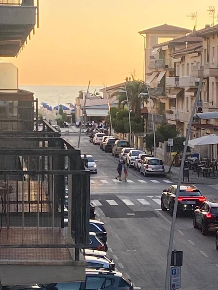 appartamento in vendita a Camaiore in zona Lido di Camaiore