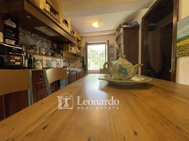 casa indipendente in vendita a Camaiore in zona Valpromaro