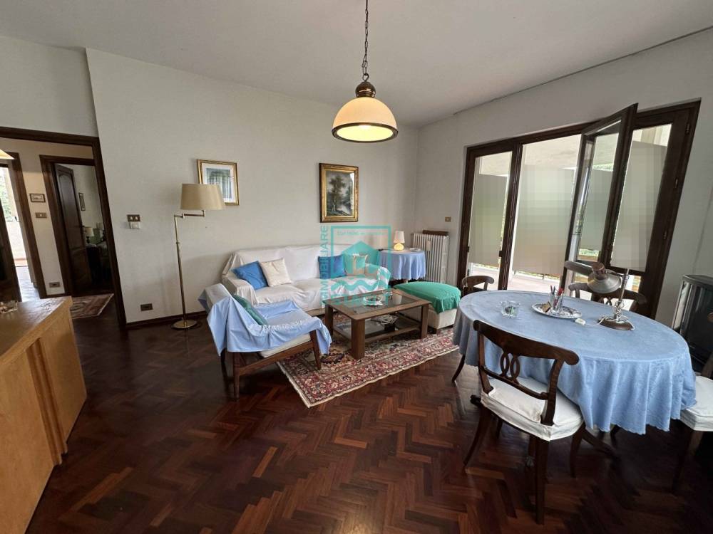 appartamento in vendita a Camaiore in zona Lido di Camaiore