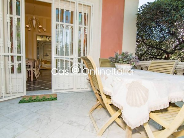 casa indipendente in vendita a Camaiore in zona Lido di Camaiore