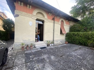 casa indipendente in vendita a Camaiore
