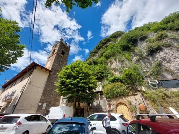 casa indipendente in vendita a Camaiore