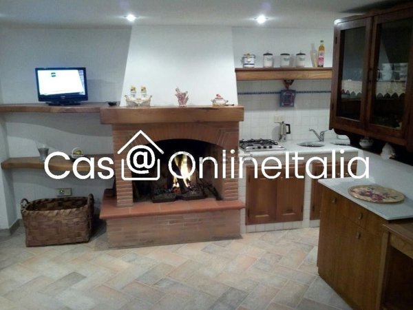 casa indipendente in vendita a Camaiore in zona Casoli