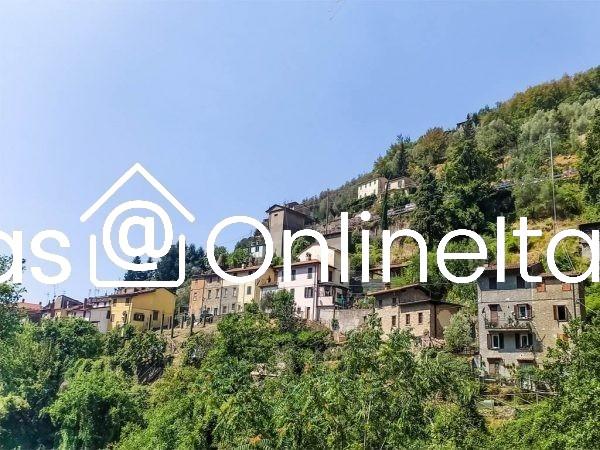 casa indipendente in vendita a Camaiore in zona Casoli