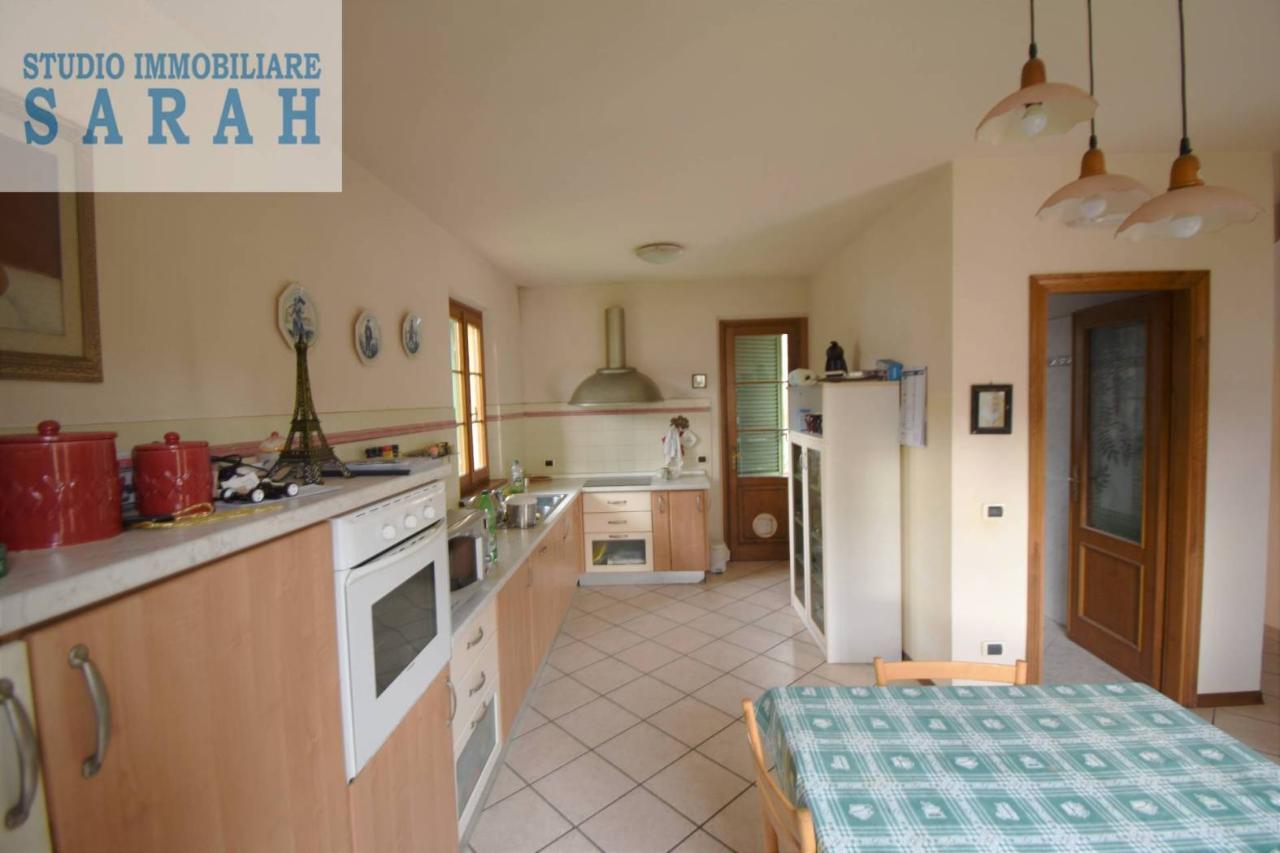 casa indipendente in vendita a Camaiore