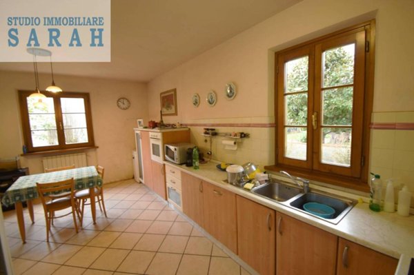 casa indipendente in vendita a Camaiore