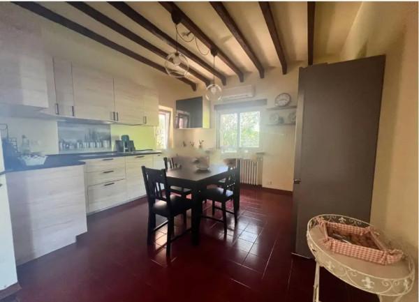 casa indipendente in vendita a Camaiore in zona Capezzano Pianore