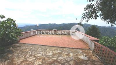 casa indipendente in vendita a Camaiore in zona Gombitelli
