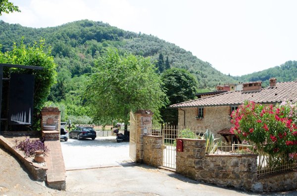 casa indipendente in vendita a Camaiore