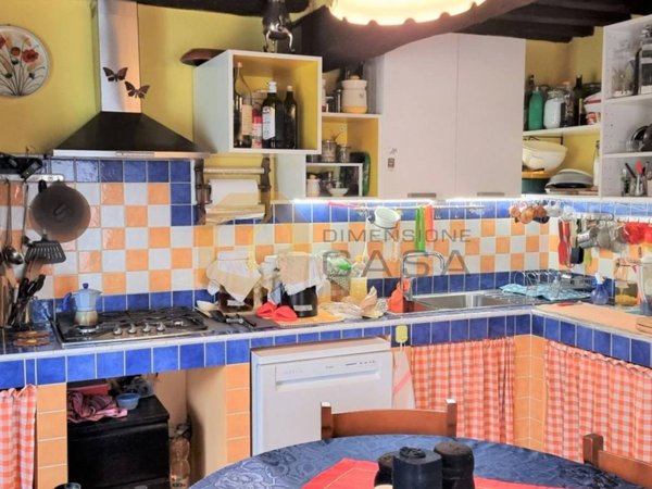 casa indipendente in vendita a Camaiore