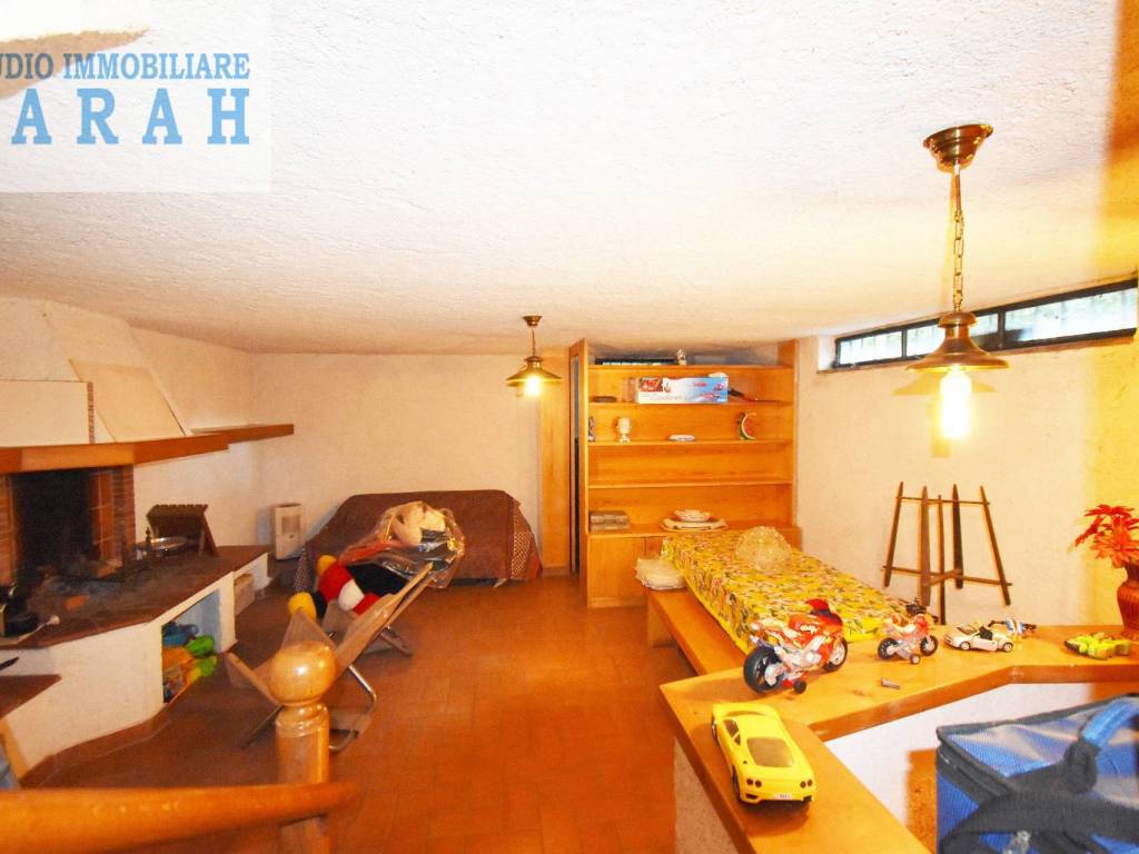 casa indipendente in vendita a Camaiore in zona Lido di Camaiore