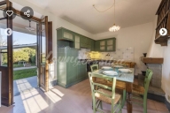 casa indipendente in vendita a Camaiore in zona Capezzano Pianore