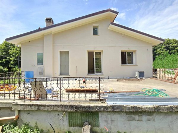 casa indipendente in vendita a Camaiore