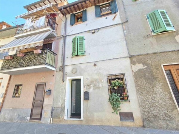 casa indipendente in vendita a Camaiore