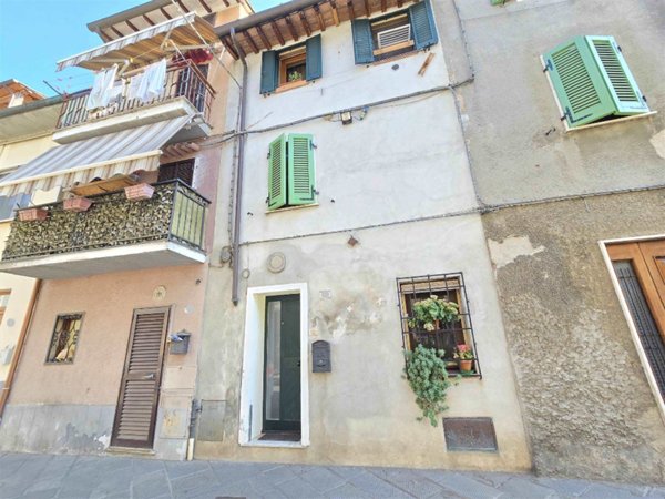 casa indipendente in vendita a Camaiore
