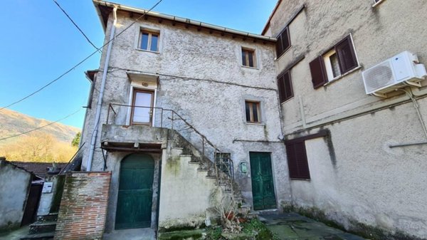 casa indipendente in vendita a Camaiore