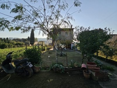 casa indipendente in vendita a Camaiore
