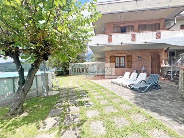 casa indipendente in vendita a Camaiore