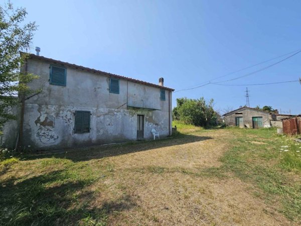 casa indipendente in vendita a Camaiore