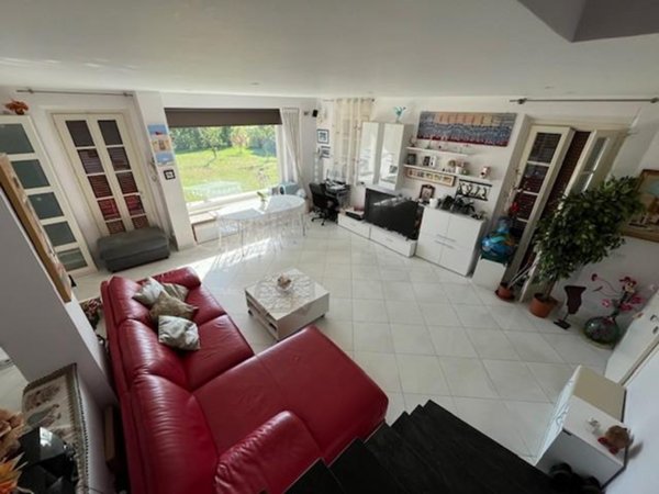 casa indipendente in vendita a Camaiore in zona Lido di Camaiore