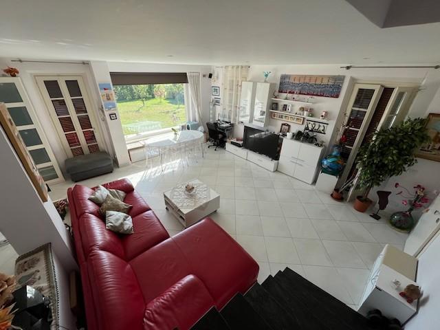 casa indipendente in vendita a Camaiore in zona Lido di Camaiore