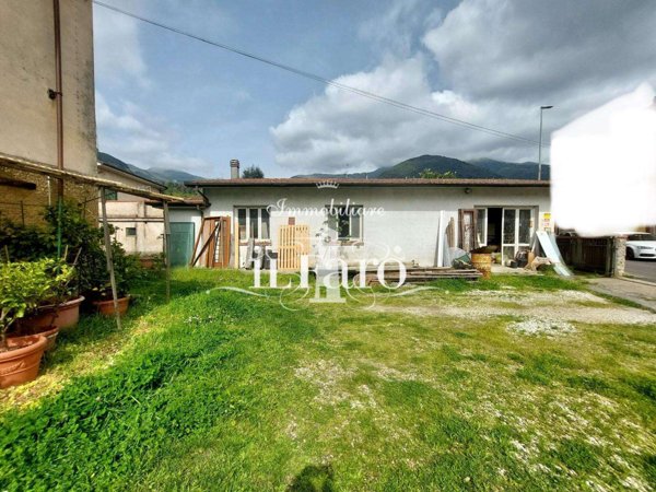 intera palazzina in vendita a Camaiore