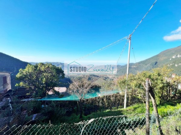 casa semindipendente in vendita a Camaiore in zona Metato