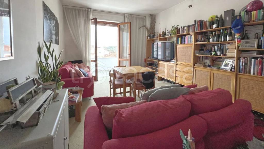 appartamento in vendita a Camaiore in zona Lido di Camaiore