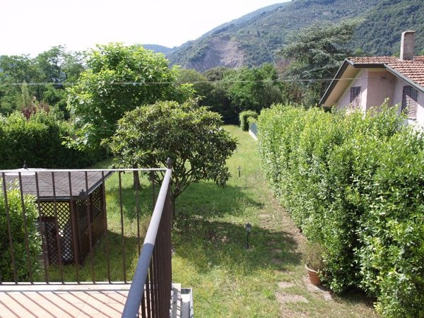 casa indipendente in vendita a Camaiore