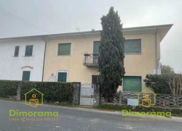 casa indipendente in vendita a Camaiore