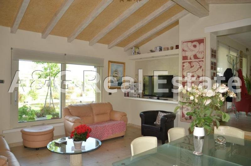 casa indipendente in vendita a Camaiore in zona Capezzano Pianore
