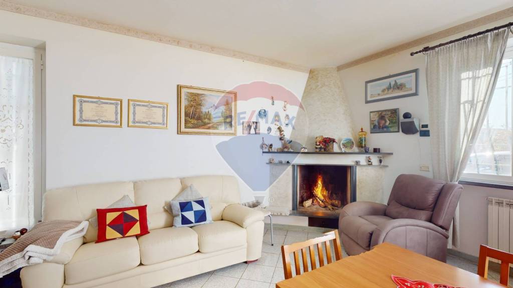 casa indipendente in vendita a Camaiore in zona Casoli