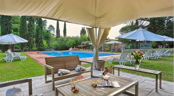 villa in vendita a Camaiore in zona Secco