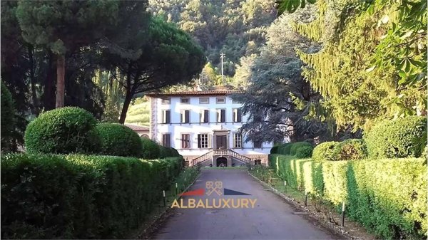 villa in vendita a Camaiore in zona Secco